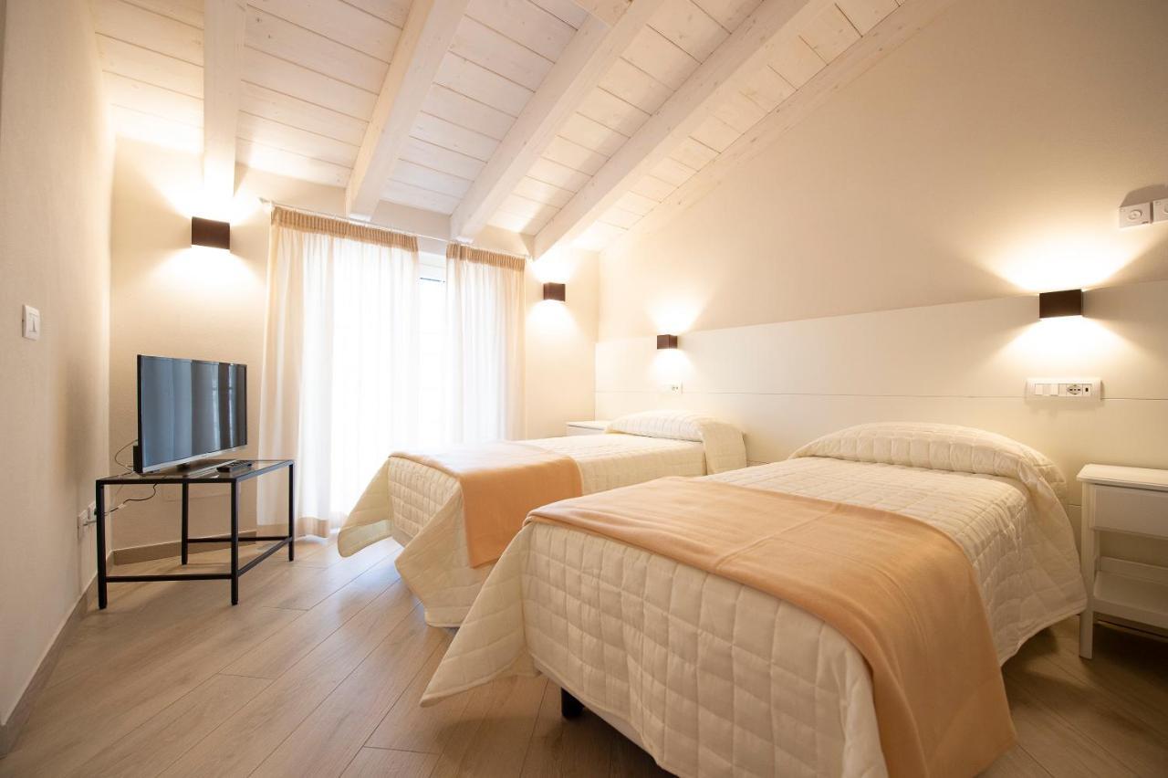 Villino Micol Camere A Due Passi Dal Mare 马瑞纳迪卡拉拉 外观 照片