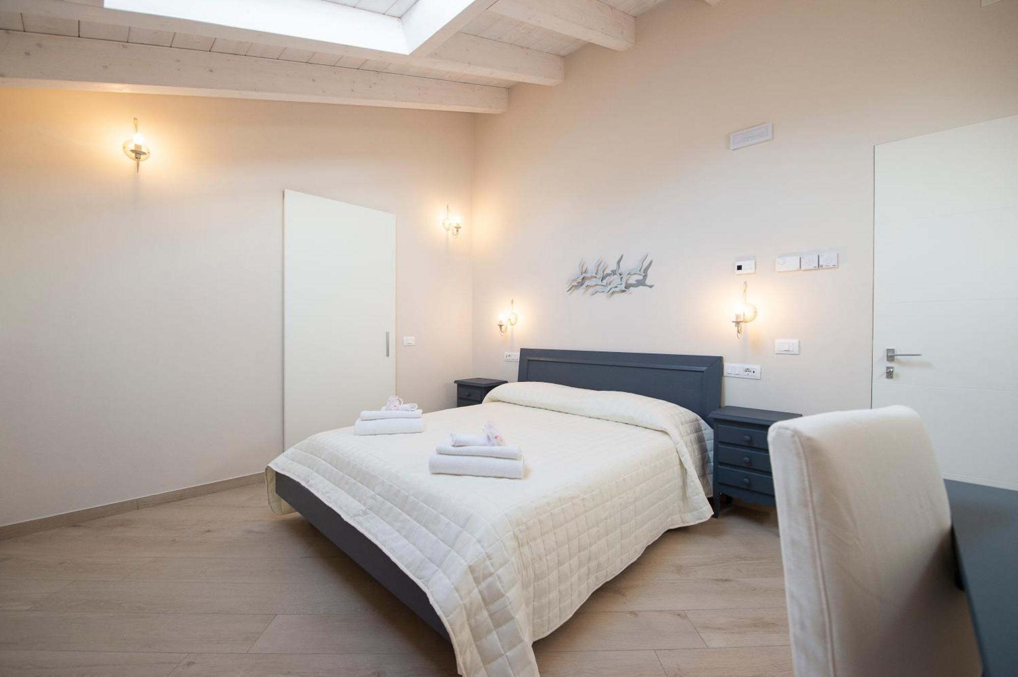 Villino Micol Camere A Due Passi Dal Mare 马瑞纳迪卡拉拉 外观 照片